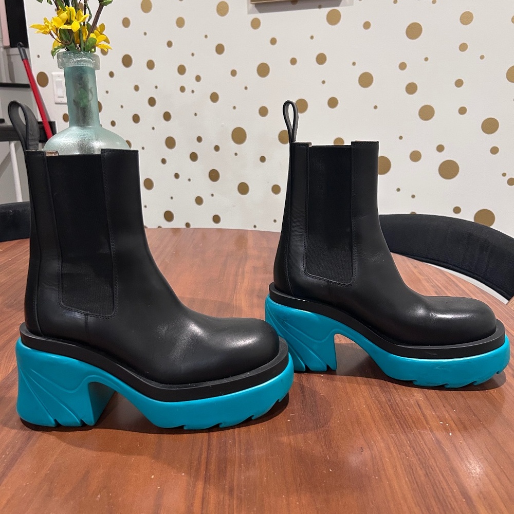 Chelsea Bottega Veneta Boots